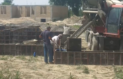 Self Loading Mixer Case